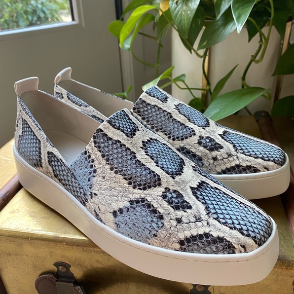 Vince Saxon - 2 H0081L2401 animal print slip on shoes sneakers - Picture 7 of 12